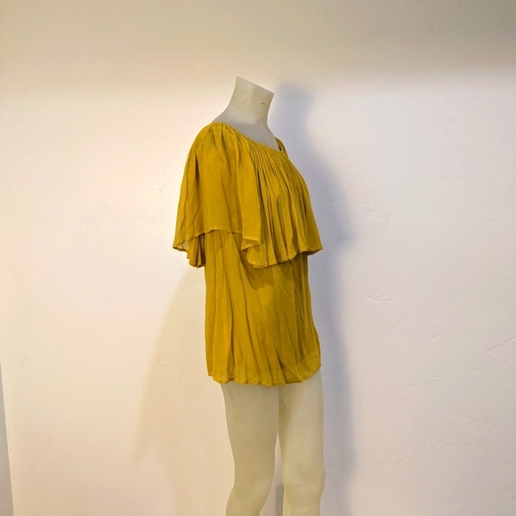 Reformation blouse - Picture 3 of 8